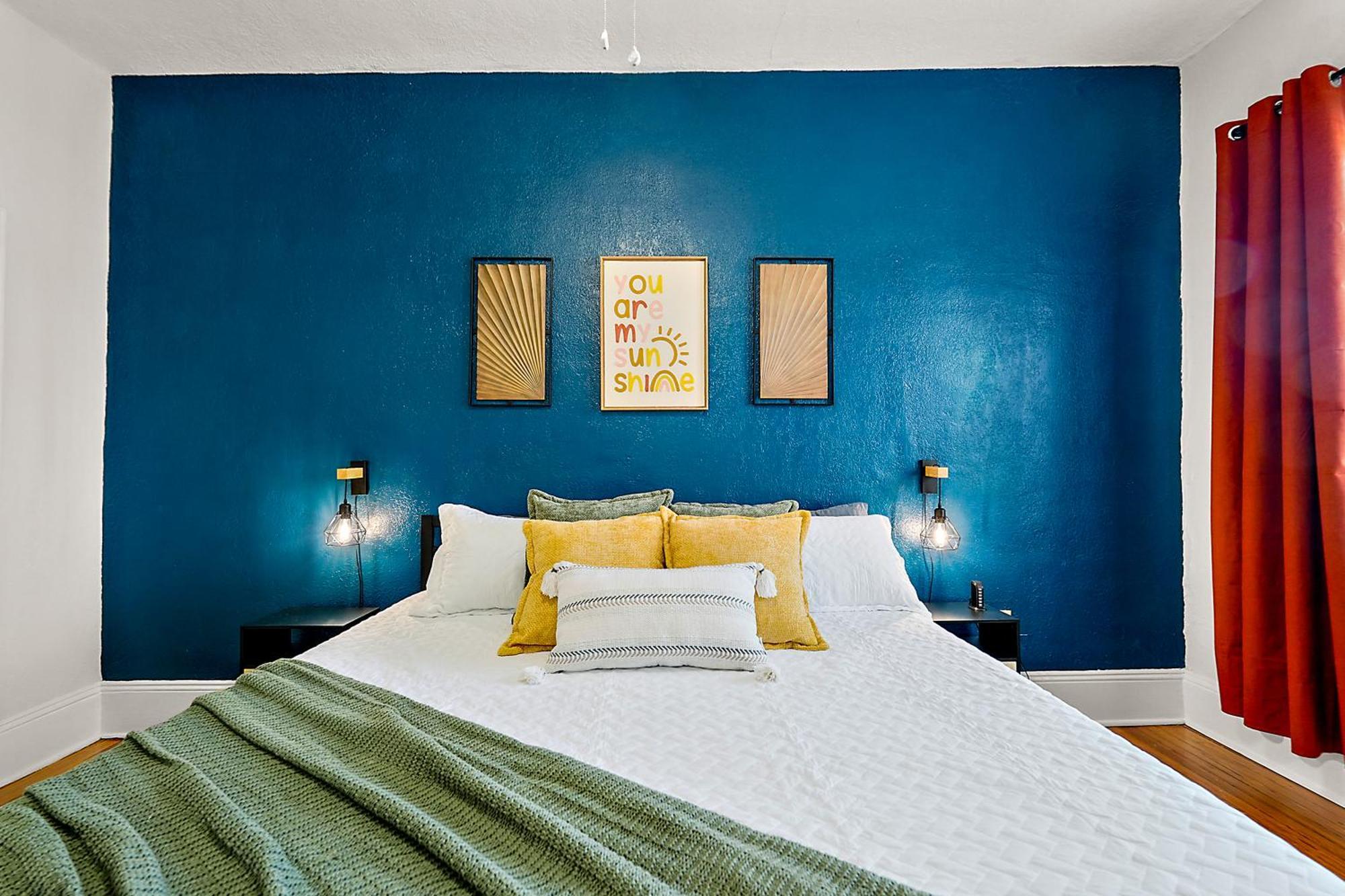 Downtown Den-King Bed~Heart Of Eustis~Queen Sleeper~Upstairs~Bright & Happy Eksteriør billede