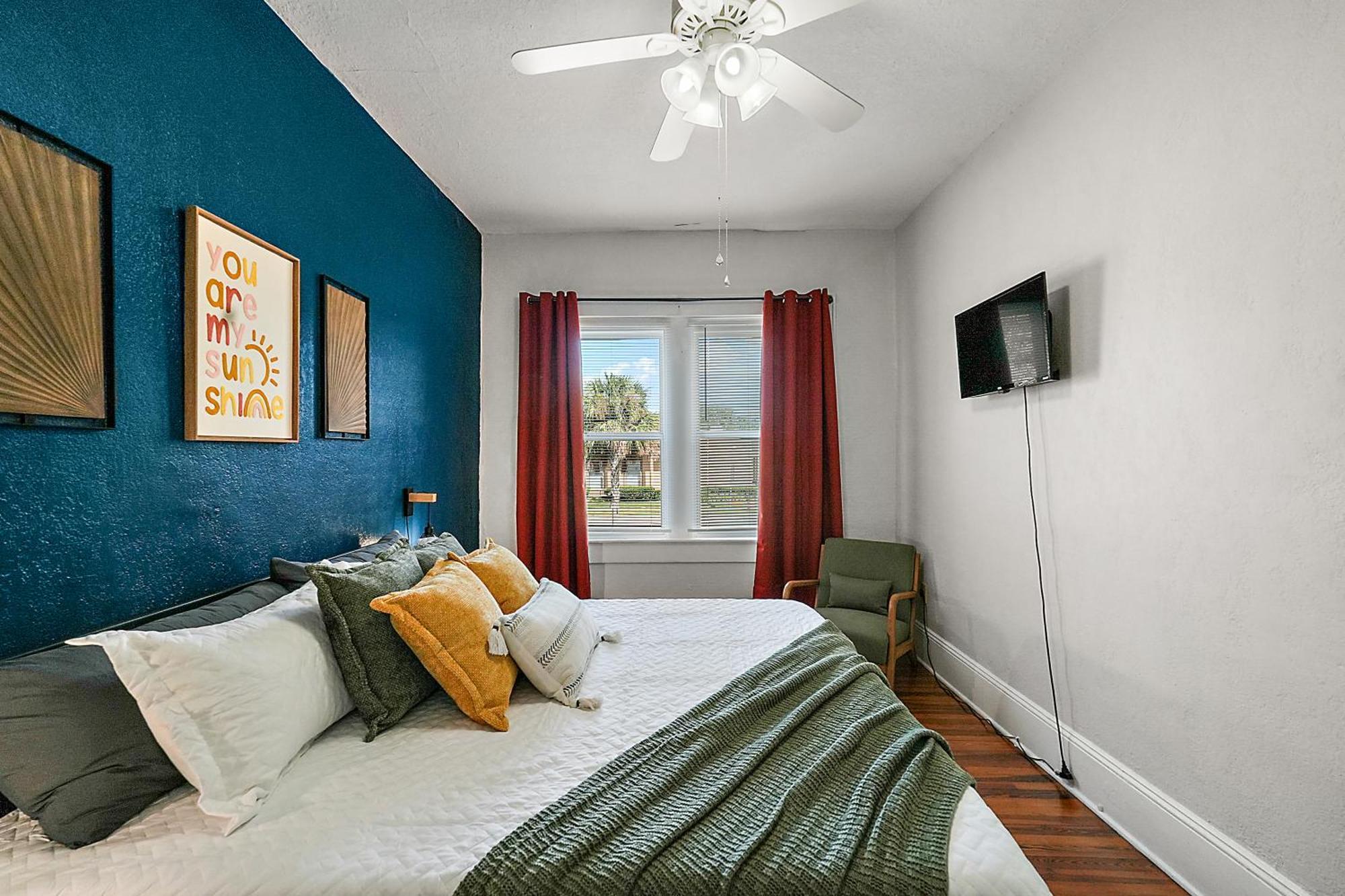 Downtown Den-King Bed~Heart Of Eustis~Queen Sleeper~Upstairs~Bright & Happy Eksteriør billede