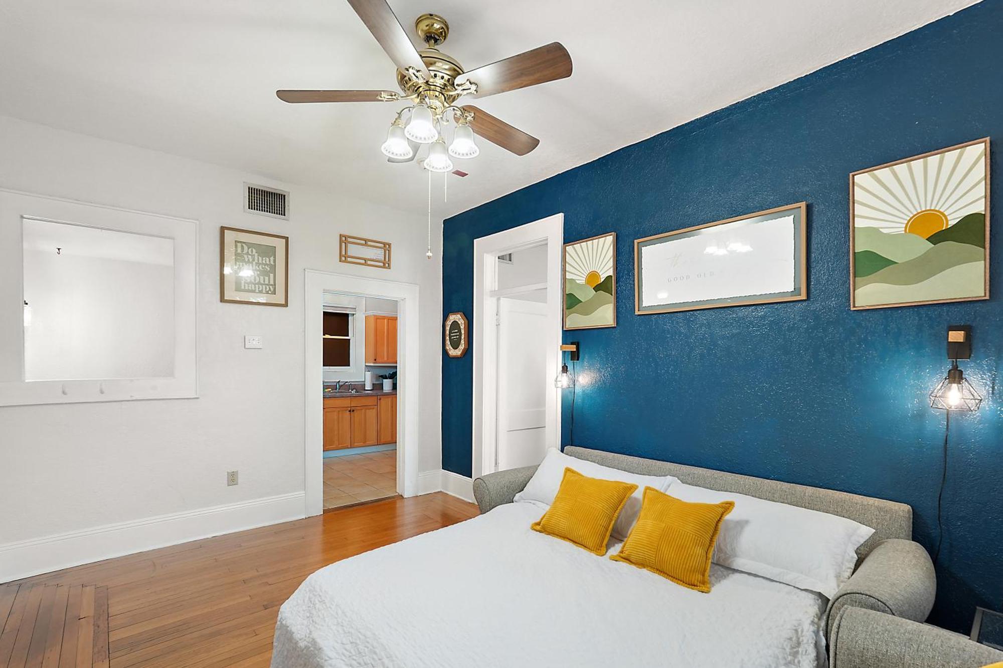 Downtown Den-King Bed~Heart Of Eustis~Queen Sleeper~Upstairs~Bright & Happy Eksteriør billede